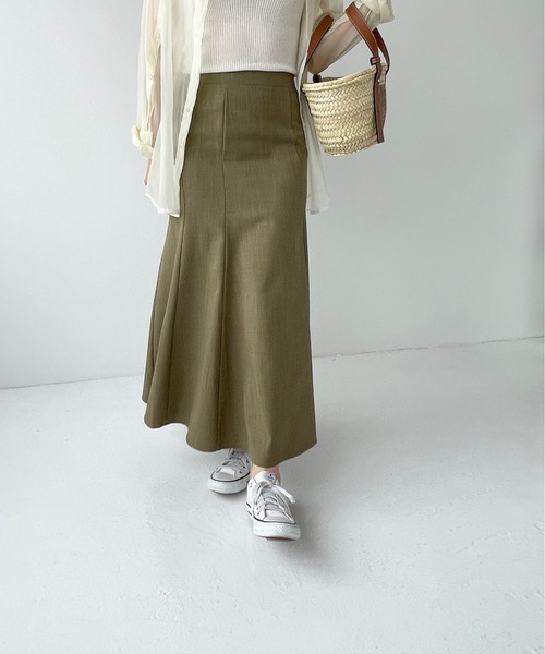 Meli rich（メリーリッチ）の「リネンライクマーメイドスカート（スカート・レディース・ブラウン/ブラック/カーキ/アイボリー/グレイッシュベージュ・MEDIUM）」の14枚目の写真