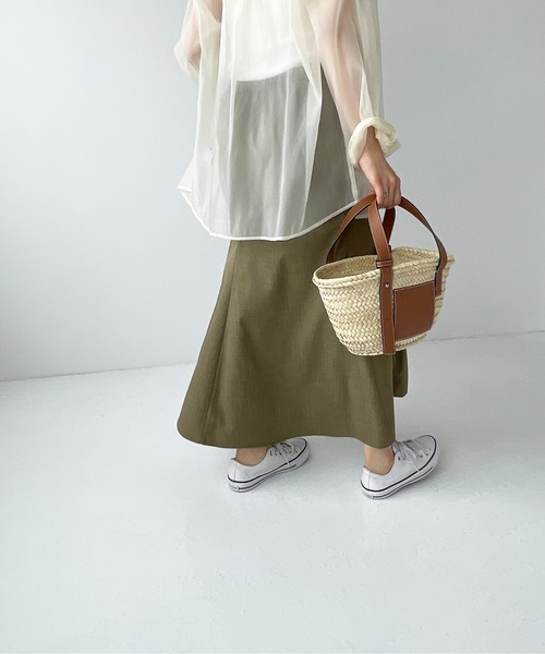 Meli rich（メリーリッチ）の「リネンライクマーメイドスカート（スカート・レディース・ブラウン/ブラック/カーキ/アイボリー/グレイッシュベージュ・MEDIUM）」の19枚目の写真