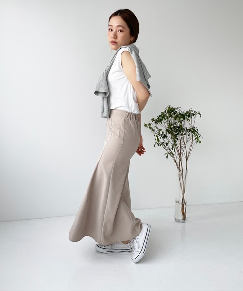 Meli rich（メリーリッチ）の「リネンライクマーメイドスカート（スカート・レディース・ブラウン/ブラック/カーキ/アイボリー/グレイッシュベージュ・MEDIUM）」の13枚目の写真