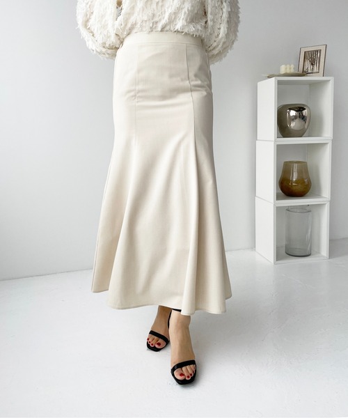 Meli rich（メリーリッチ）の「リネンライクマーメイドスカート（スカート・レディース・ブラウン/ブラック/カーキ/アイボリー/グレイッシュベージュ・MEDIUM）」の6枚目の写真