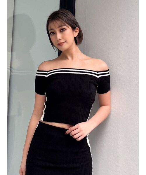 GYDA（ジェイダ）の「【SET着用可】2WAYオフショルラインニットTOPS（ニット/セーター・レディース・ブラウン/ピンク/ブラック・FREE）」の13枚目の写真