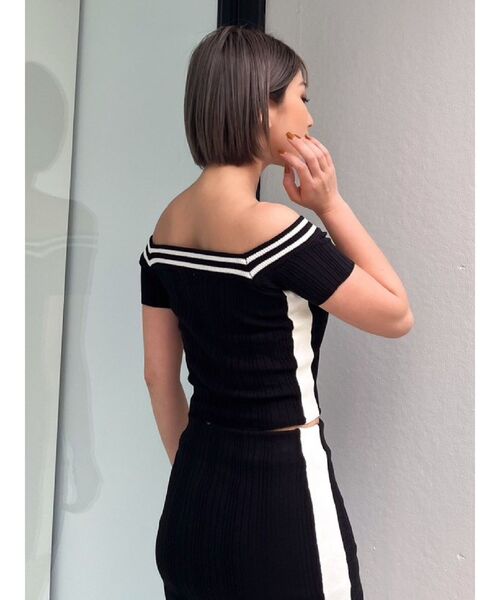 GYDA（ジェイダ）の「【SET着用可】2WAYオフショルラインニットTOPS（ニット/セーター・レディース・ブラウン/ピンク/ブラック・FREE）」の14枚目の写真