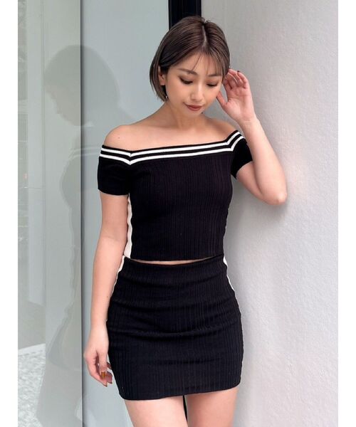 GYDA（ジェイダ）の「【SET着用可】2WAYオフショルラインニットTOPS（ニット/セーター・レディース・ブラウン/ピンク/ブラック・FREE）」の15枚目の写真