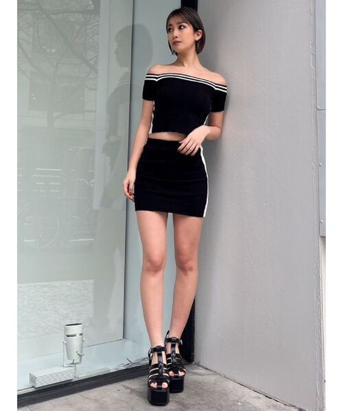 GYDA（ジェイダ）の「【SET着用可】2WAYオフショルラインニットTOPS（ニット/セーター・レディース・ブラウン/ピンク/ブラック・FREE）」の19枚目の写真