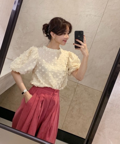 ROOPTOKYO（ループトウキョウ）の「ドット模様パフスリーブ半袖ブラウス（シャツ/ブラウス・レディース・アイボリー/ブラック・FREE）」の8枚目の写真