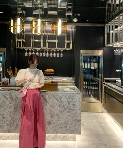 ROOPTOKYO（ループトウキョウ）の「ドット模様パフスリーブ半袖ブラウス（シャツ/ブラウス・レディース・アイボリー/ブラック・FREE）」の11枚目の写真