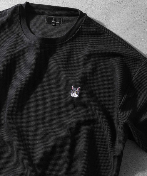 ZIP FIVE(ジップファイブ)の「【ZIP FIVE】 ドライワッフル ビッグシルエット クルー & ヘンリー ワンポイント 動物 刺繍 半袖 Tシャツ 猫 / キツネ(Tシャツ/カットソー・レディース・オートミール/チャコール/イエロー/ベージュ/ブラック系/イエロー系/ブルー系/イエロー系1/ベージュ系/アイボリー系1/グレー系1/ブラック系1/ベージュ系2/アイボリー/ブラック/ホワイト系/ホワイト系1/アイボリー系2/ホワイト系2/アイボリー系/ベージュ系1/ブラック系2/イエロー系2/ブルー系2・MEDIUM/LARGE)」の8枚目の写真
