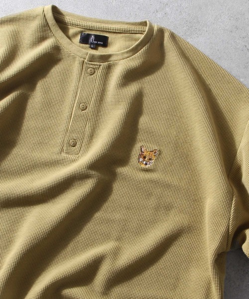 ZIP FIVE(ジップファイブ)の「【ZIP FIVE】 ドライワッフル ビッグシルエット クルー & ヘンリー ワンポイント 動物 刺繍 半袖 Tシャツ 猫 / キツネ(Tシャツ/カットソー・レディース・オートミール/チャコール/イエロー/ベージュ/ブラック系/イエロー系/ブルー系/イエロー系1/ベージュ系/アイボリー系1/グレー系1/ブラック系1/ベージュ系2/アイボリー/ブラック/ホワイト系/ホワイト系1/アイボリー系2/ホワイト系2/アイボリー系/ベージュ系1/ブラック系2/イエロー系2/ブルー系2・MEDIUM/LARGE)」の22枚目の写真