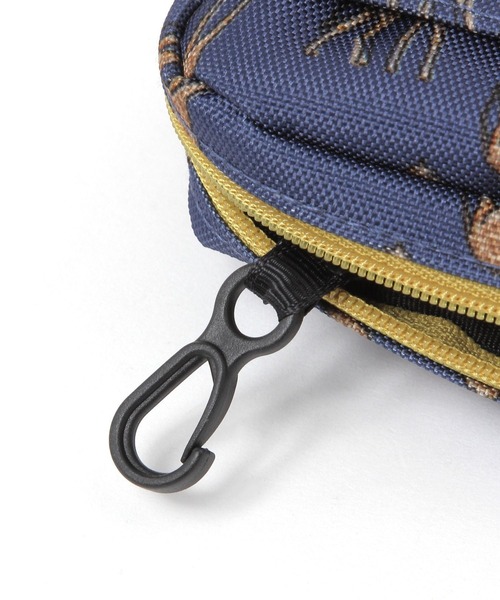 KiU（キウ）の「【KiU(キウ)】コラボアニマルポーチM（ポーチ・レディース・ベージュ/カーキ/ネイビー・0）」の13枚目の写真