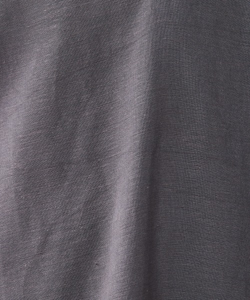 CHIC STYLE(シックスタイル)の「<大きいサイズ>レーヨン麻Vネックノースリーブチュニックブラウス シックスタイル(シャツ/ブラウス・レディース・ベージュ/チャコール・5L/L/4L/LL/3L)」の16枚目の写真