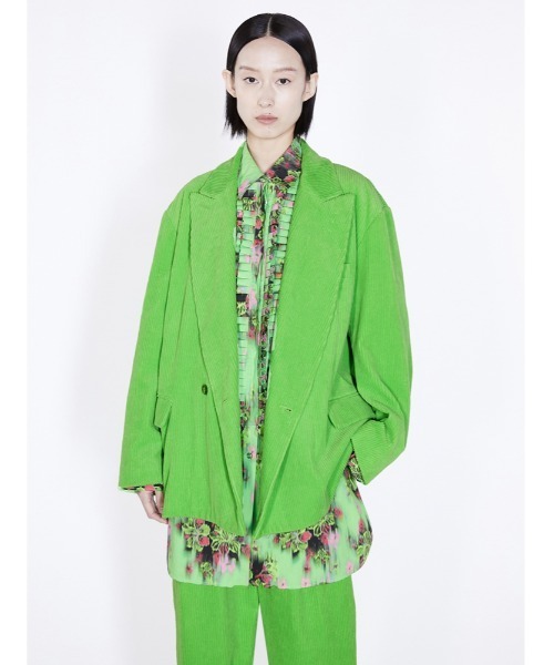 JNBY（ジェーエヌビーワイ）の「Oversized Retro Double-breasted Corduroy Jacket（テーラードジャケット・レディース・ブラック/パープル/グリーン・40/36）」の3枚目の写真