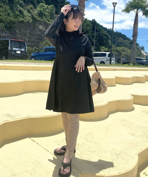 ZOZO限定カラー】ラッシュガード上下セット スイムワンピース×レギンス