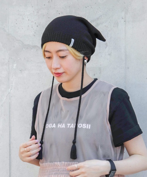 OVERRIDE（オーバーライド）の「【mini12月号掲載】OVERRIDE KNIT LOOSE CAT BEANIE SG / オーバーライド（ニットキャップ/ビーニー・レディース・グレー/ブラック/レッド・57~59cm）」の4枚目の写真