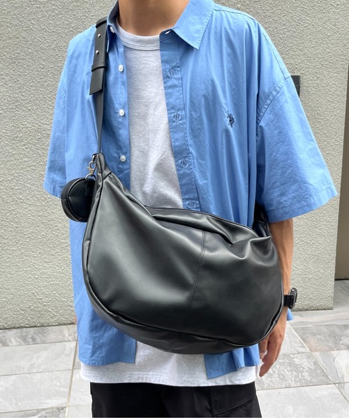 CPCM（シーピーシーエム）の「コインケース付きショルダーバッグ（ショルダーバッグ・メンズ・ブラック/ブラウン・FREE）」の3枚目の写真