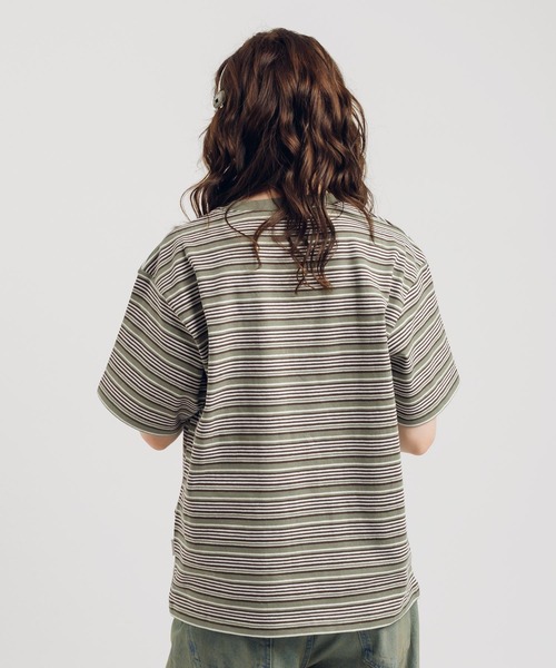 MUHET(ミュエータ)の「マルチボーダーTシャツ(Tシャツ/カットソー・レディース・ネイビー/カーキ・MEDIUM/X-LARGE)」の14枚目の写真