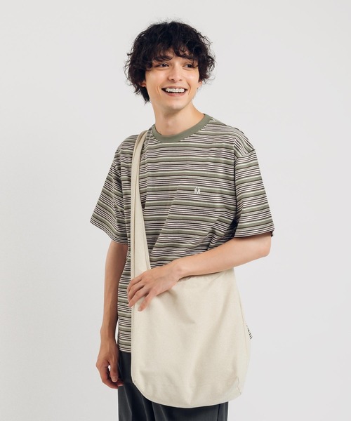 MUHET(ミュエータ)の「マルチボーダーTシャツ(Tシャツ/カットソー・レディース・ネイビー/カーキ・MEDIUM/X-LARGE)」の9枚目の写真