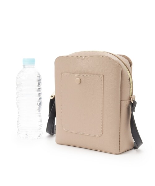 grove（グローブ）の「◆スクエアフォルムのトレンドのシンプルコンパクトショルダー（ショルダーバッグ・レディース・ブラック/ライトグレー/ピンク系/ベージュ系その他7/ブルー/レッド系1・00）」の7枚目の写真