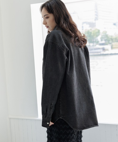 LAKOLE（ラコレ）の「デニムウエスタンBIGシャツ / 975966（シャツ/ブラウス・レディース・ブラック/ネイビー/ブルー・SMALL/MEDIUM）」の8枚目の写真