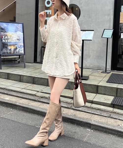 one after another NICE CLAUP(ワンアフターアナザーナイスクラップ)の「【WEB限定商品】フラワージャガードシャツ(シャツ/ブラウス・レディース・アイボリー/グレー/ネイビー/ピンク・FREE)」の7枚目の写真