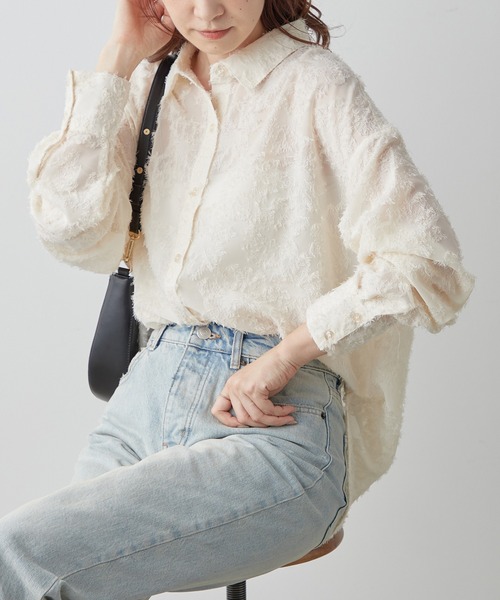 one after another NICE CLAUP(ワンアフターアナザーナイスクラップ)の「【WEB限定商品】フラワージャガードシャツ(シャツ/ブラウス・レディース・アイボリー/グレー/ネイビー/ピンク・FREE)」の11枚目の写真