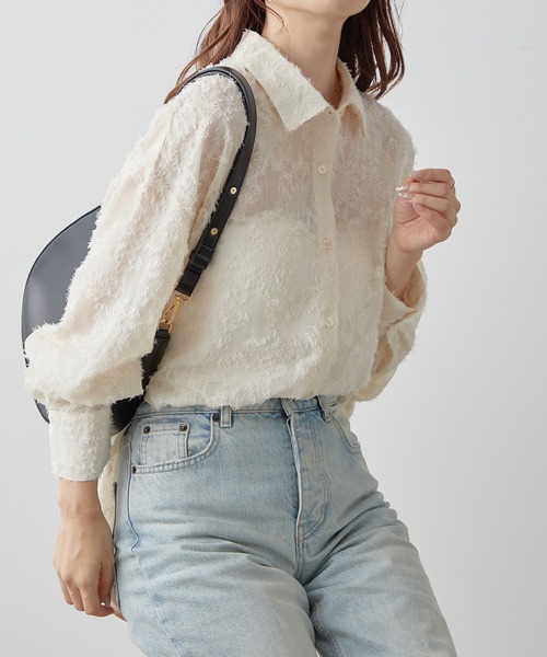 one after another NICE CLAUP(ワンアフターアナザーナイスクラップ)の「【WEB限定商品】フラワージャガードシャツ(シャツ/ブラウス・レディース・アイボリー/グレー/ネイビー/ピンク・FREE)」の12枚目の写真