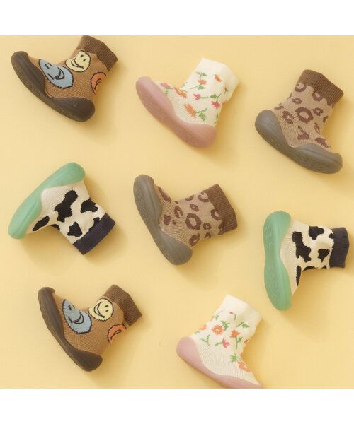BREEZE(ブリーズ)の「総柄ベビーソックスブーティー(ベビーシューズ/ベビーソックス・キッズ・ベージュ/その他3/キャメル/アイボリー・12.5/11.5)」の6枚目の写真