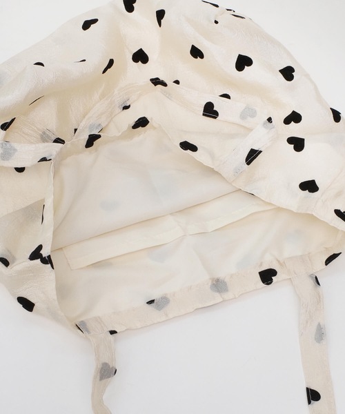 shopnikoniko(ショップニコニコ)の「ブラックハート柄 トートバッグ A4 大容量(トートバッグ・レディース・ホワイト・フリー)」の14枚目の写真