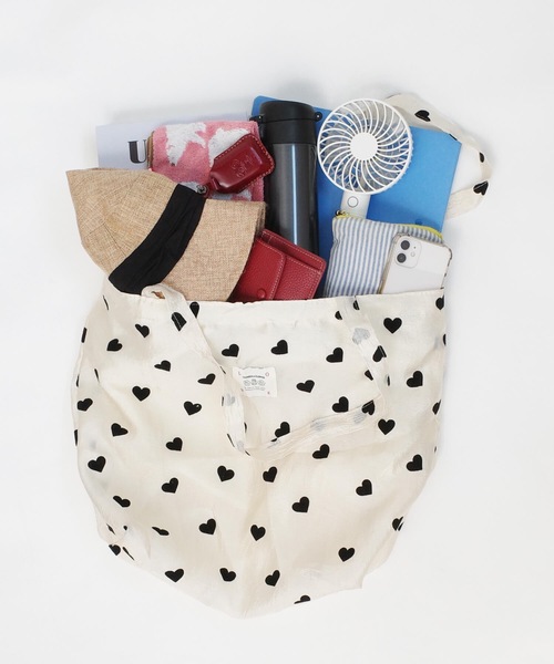 shopnikoniko(ショップニコニコ)の「ブラックハート柄 トートバッグ A4 大容量(トートバッグ・レディース・ホワイト・フリー)」の17枚目の写真