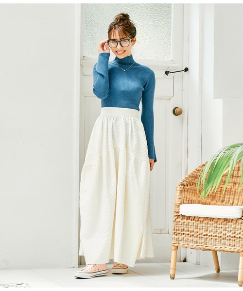 CHILLE（チル）の「ハイネックベルスリーブニットトップス（ニット/セーター・レディース・ブラック/グレイッシュベージュ/ブルーグリーン/レッド・FREE）」の19枚目の写真