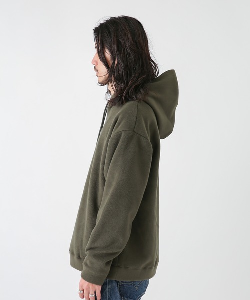 URBAN RESEARCH Sonny Label（アーバンリサーチサニーレーベル）の「クリーミータッチフリースパーカー（パーカー・メンズ・ベージュ/カーキ/スミクロ/ブルー系その他・MEDIUM/LARGE/X-LARGE）」の15枚目の写真