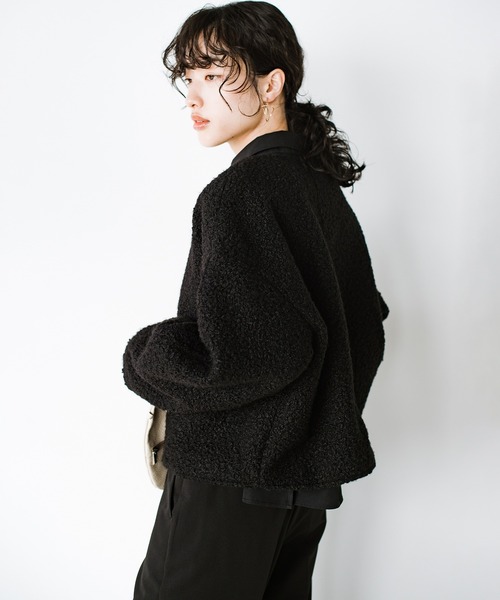 haco!（ハコ）の「ワントーンコーデも決まる！あったかくって、かっこいいショートジャケット（ノーカラージャケット・レディース・アイボリー/ブラック・SMALL/X-LARGE/LARGE/MEDIUM）」の22枚目の写真