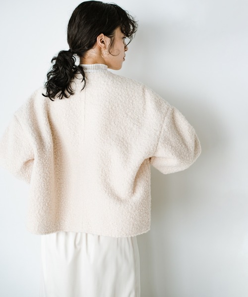 haco!（ハコ）の「ワントーンコーデも決まる！あったかくって、かっこいいショートジャケット（ノーカラージャケット・レディース・アイボリー/ブラック・SMALL/X-LARGE/LARGE/MEDIUM）」の10枚目の写真