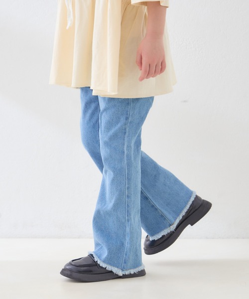 CIAOPANIC TYPY(チャオパニックティピー)の「【新色追加】【KIDS】【TYPY DENIM】甘織り裾フリンジフレアデニム(デニムパンツ・キッズ・サックスブルー/ネイビー/ブラック・SMALL/MEDIUM/LARGE/X-LARGE/XX-LARGE)」の6枚目の写真