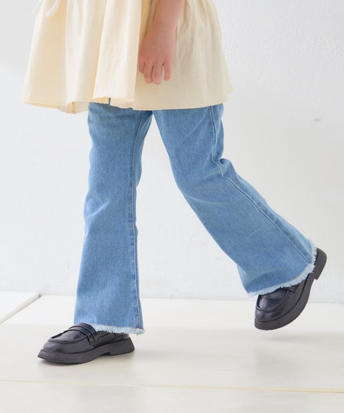 CIAOPANIC TYPY(チャオパニックティピー)の「【新色追加】【KIDS】【TYPY DENIM】甘織り裾フリンジフレアデニム(デニムパンツ・キッズ・サックスブルー/ネイビー/ブラック・SMALL/MEDIUM/LARGE/X-LARGE/XX-LARGE)」の7枚目の写真