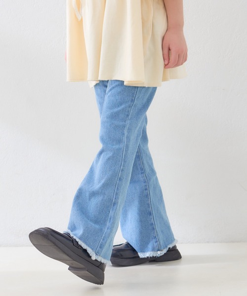 CIAOPANIC TYPY(チャオパニックティピー)の「【新色追加】【KIDS】【TYPY DENIM】甘織り裾フリンジフレアデニム(デニムパンツ・キッズ・サックスブルー/ネイビー/ブラック・SMALL/MEDIUM/LARGE/X-LARGE/XX-LARGE)」の8枚目の写真