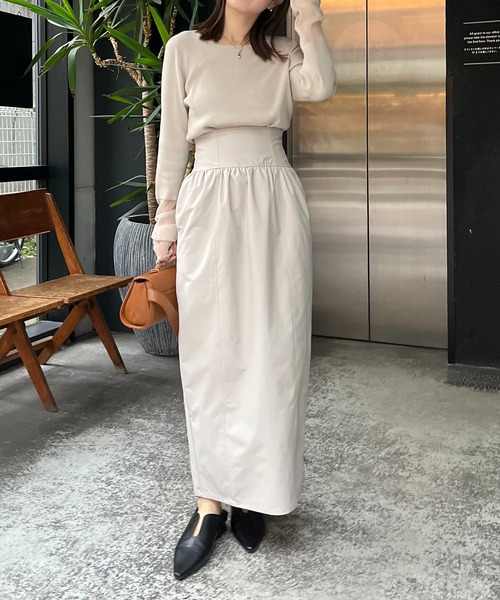 CAPRICIEUX LE'MAGE(カプリシューレマージュ)の「ハイウエストコクーンスカート(スカート・レディース・ブラック/ベージュ・36/38)」の4枚目の写真