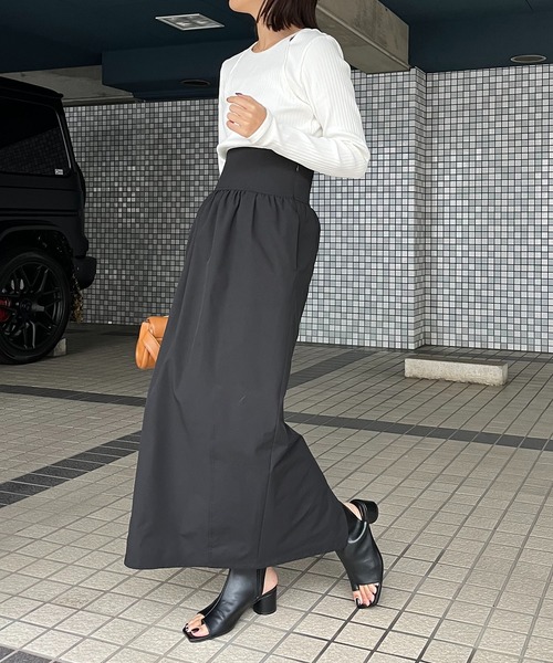 CAPRICIEUX LE'MAGE(カプリシューレマージュ)の「ハイウエストコクーンスカート(スカート・レディース・ブラック/ベージュ・36/38)」の8枚目の写真