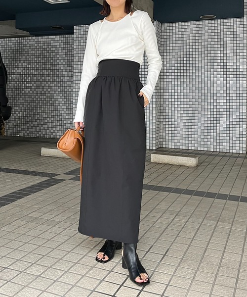 CAPRICIEUX LE'MAGE(カプリシューレマージュ)の「ハイウエストコクーンスカート(スカート・レディース・ブラック/ベージュ・36/38)」の5枚目の写真