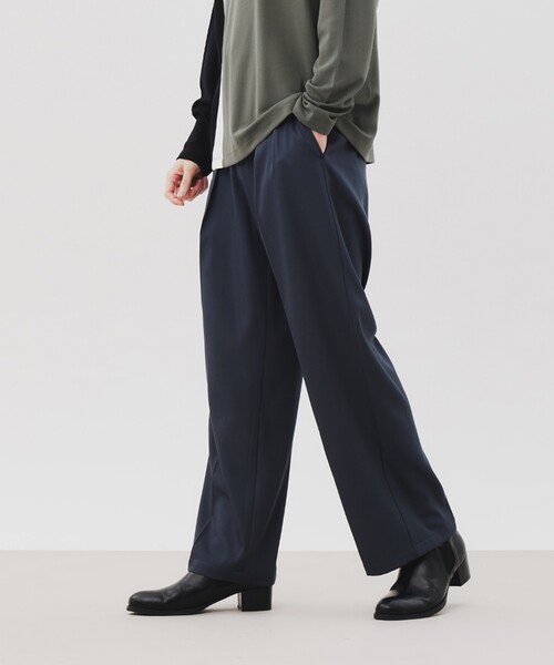 tk.TAKEO KIKUCHI(ティーケータケオキクチ)の「◆【WEB限定】ワイドスラックス(スラックス・メンズ・オフホワイト/チャコールグレー/ダークグリーン/ブラック・01/02/03)」の4枚目の写真