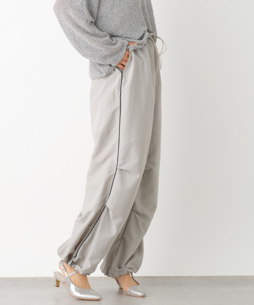 LEPSIM(レプシィム)の「ラインパラシュートパンツ 987521(その他パンツ・レディース・オレンジ/アイボリー/ブラック/グレー・FREE)」の19枚目の写真