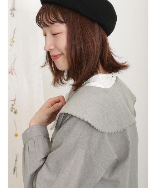 Samansa Mos2（サマンサ モスモス）の「襟スカラップブラウス（シャツ/ブラウス・レディース・オフホワイト/ブラック/キナリ/グレー・F）」の9枚目の写真