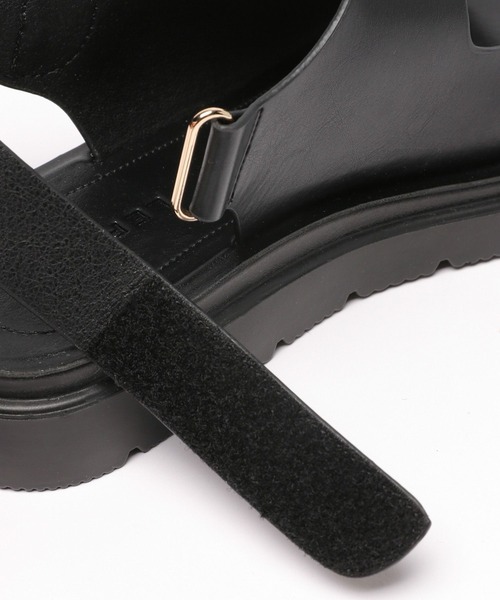 LEPSIM（レプシィム）の「フェイクレザー2ベルトサンダル　996286（サンダル・レディース・アイボリー/ブラック/シルバー・LARGE/MEDIUM）」の4枚目の写真