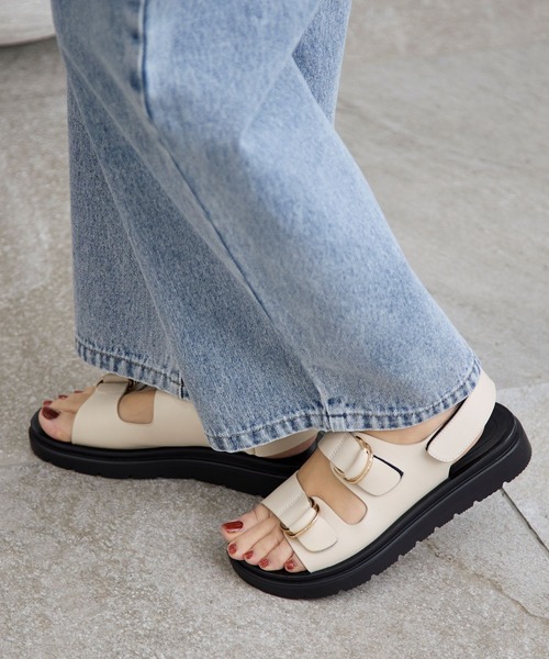 LEPSIM（レプシィム）の「フェイクレザー2ベルトサンダル　996286（サンダル・レディース・アイボリー/ブラック/シルバー・LARGE/MEDIUM）」の20枚目の写真