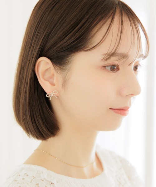 flower（フラワー）の「ビジューリボンピアス（ピアス（片耳用）・レディース・ゴールド・FREE）」の2枚目の写真