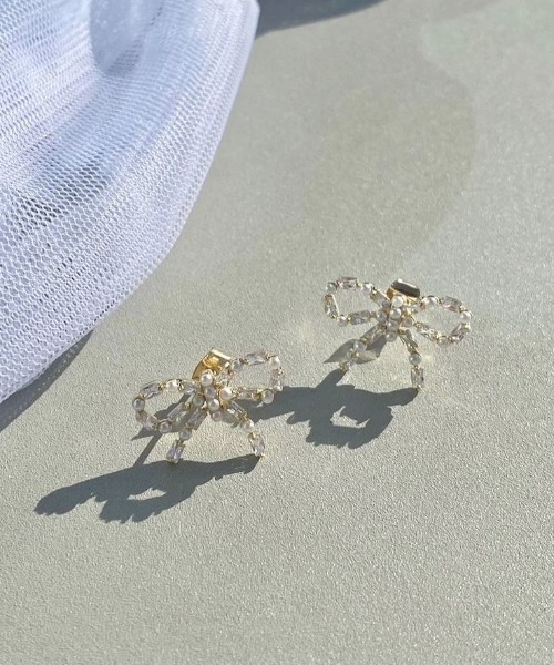 flower（フラワー）の「ビジューリボンピアス（ピアス（片耳用）・レディース・ゴールド・FREE）」の11枚目の写真