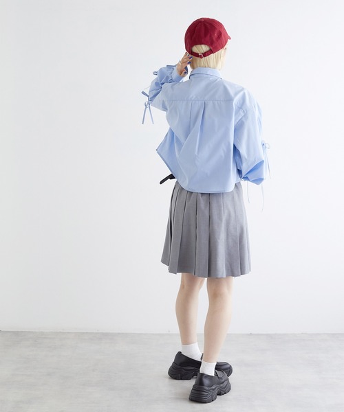 w closet(ダブルクローゼット)の「袖リボンショート丈シャツ(シャツ/ブラウス・レディース・サックスブルー系1/ブルー系その他/オフホワイト・FREE)」の22枚目の写真