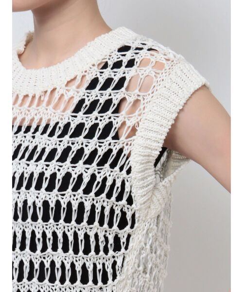 EMODA(エモダ)の「ブレイドメッシュタンクトップ(タンクトップ・レディース・ブラック/グレー/ホワイト/ブルー・FREE)」の12枚目の写真