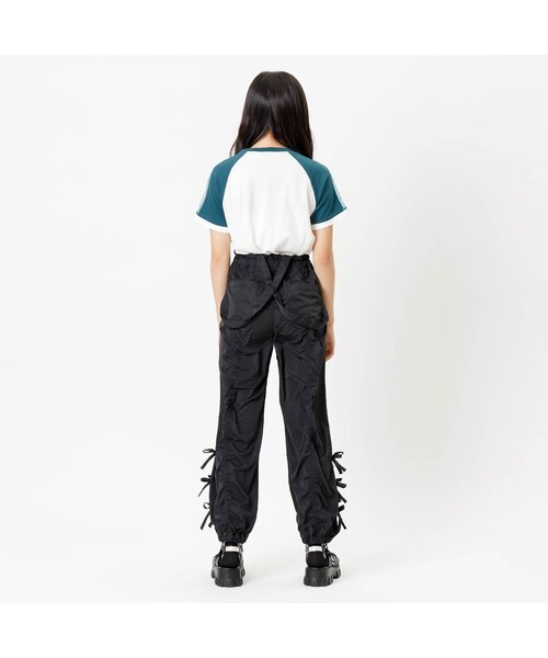 algy（アルジー）の「サス付きギャザーカーゴパンツ（カーゴパンツ・キッズ・オフホワイト/ブラック/ピンク・SMALL/MEDIUM/X-SMALL/XX-SMALL）」の5枚目の写真