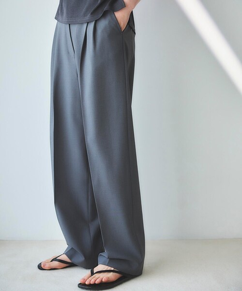 N.（N. Natural Beauty Basic）（エヌエヌナチュラルビューティーベーシック）の「◆ツータックライトワイドパンツ《S Size Line》（スラックス・レディース・チャコールグレー/ベージュ/ブラウン・MEDIUM/SMALL）」の16枚目の写真