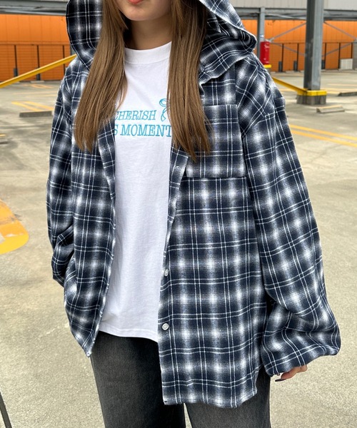 shrita（シュリータ）の「フード付きチェックシャツ【キッズでも着れる